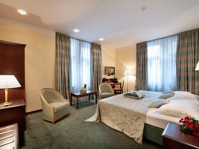 EA Hotel Downtown**** - executive double room